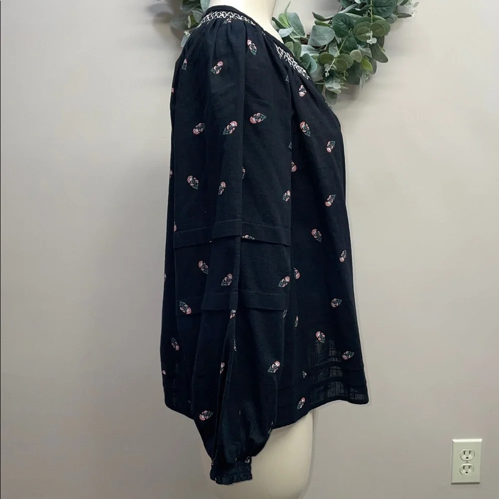 NWOT Old Navy Puff-Sleeve Floral Smocked Poet Swing Blouse Cotton Tassel Tie S